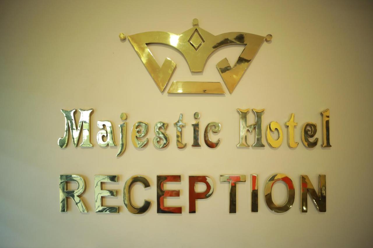 Majestic Hotel Madurai Bagian luar foto