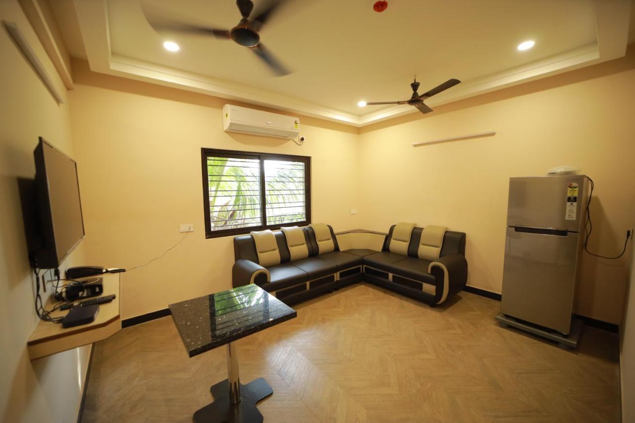 Majestic Hotel Madurai Bagian luar foto