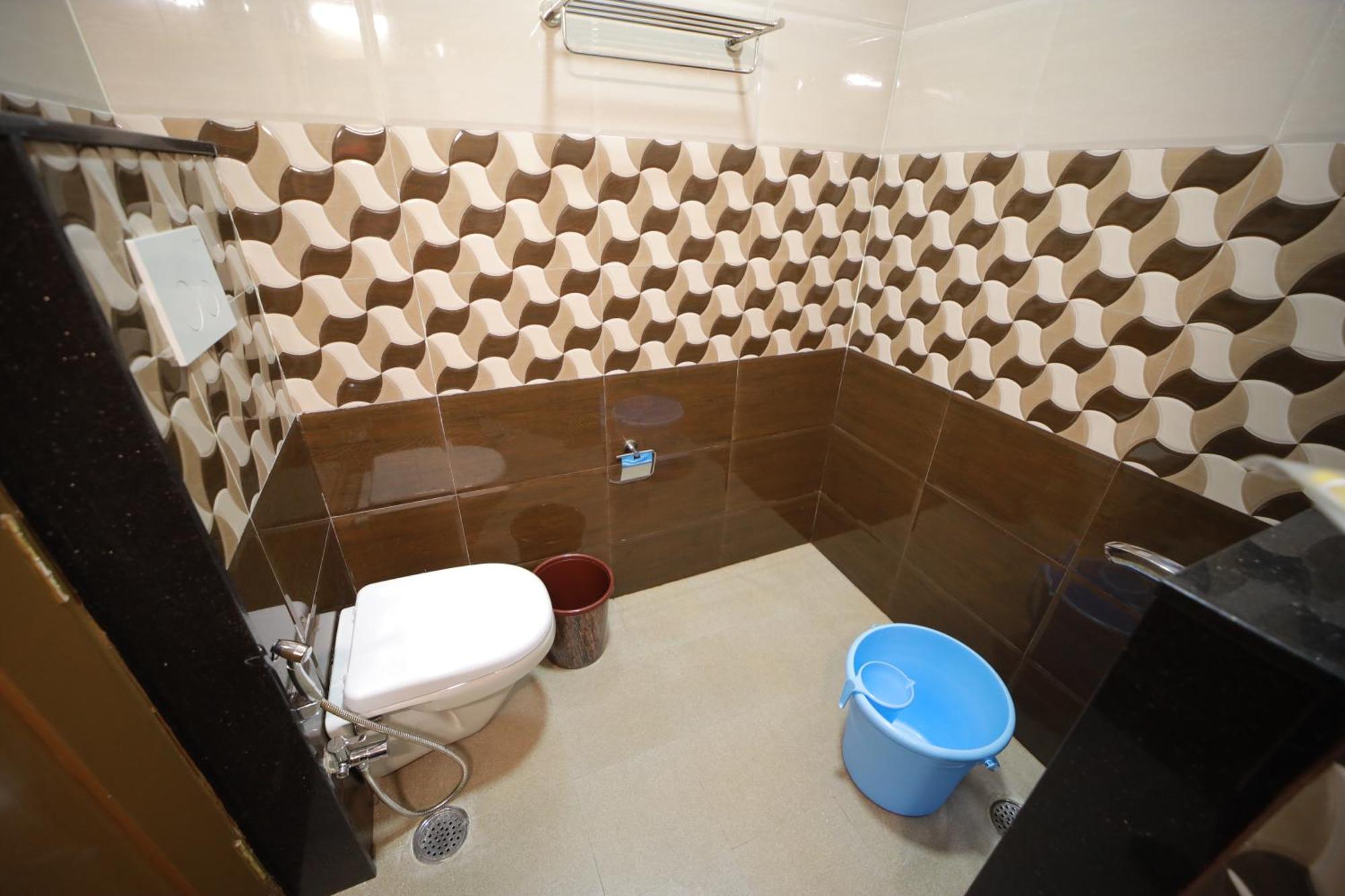 Majestic Hotel Madurai Bagian luar foto